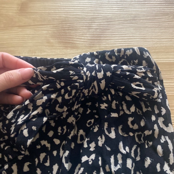 Tie front print skirt - Picture 3 of 3